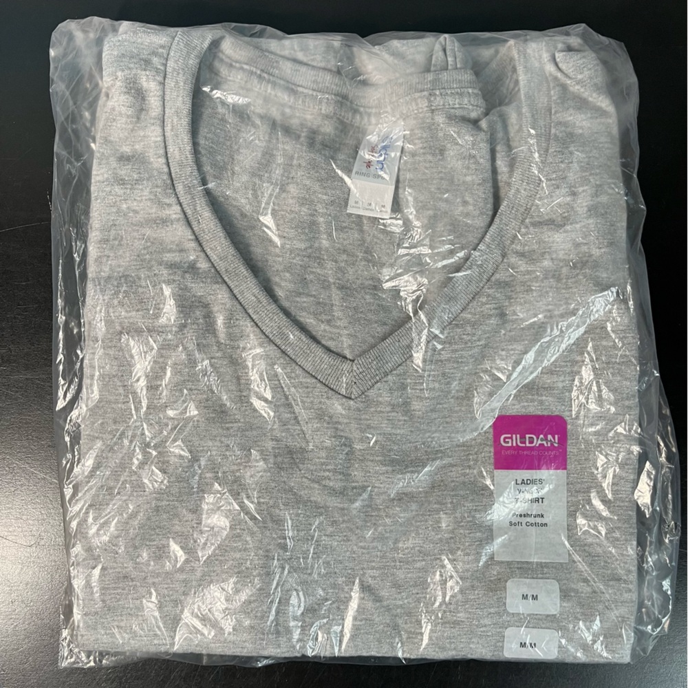 LOT of 2 Pack New Gildan Heather Gray Ladies V-Neck T-Shirt Soft Cotton